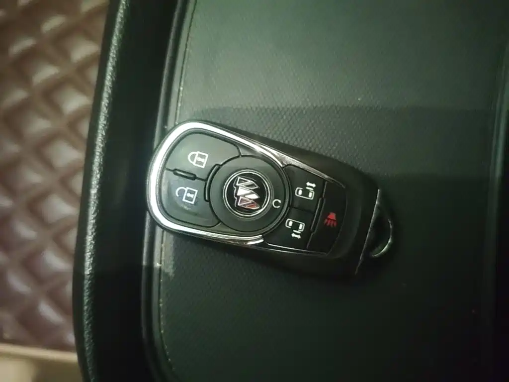 Buick GL8 — миниатюра 9
