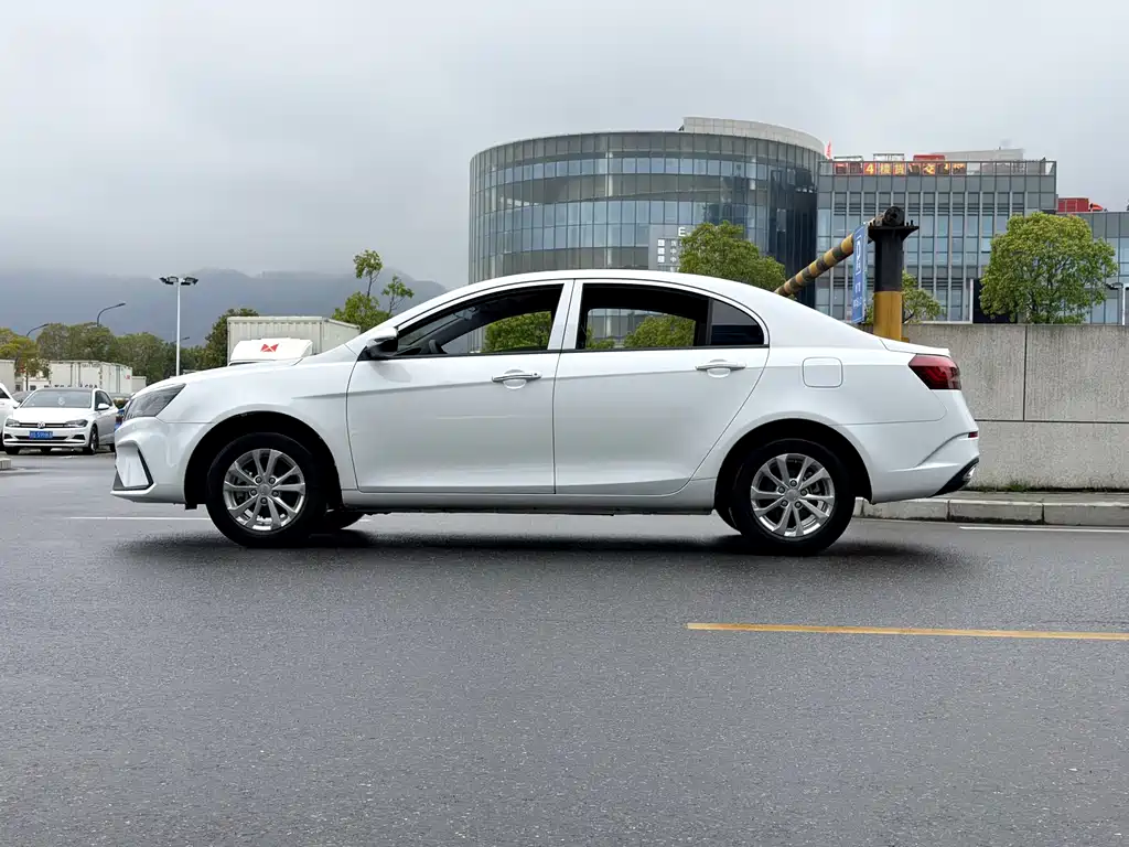 GEELY AUTOMOBILE EMGRAND