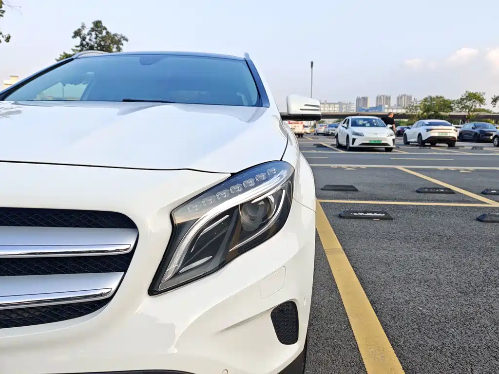 Mercedes-Benz GLA — миниатюра 28