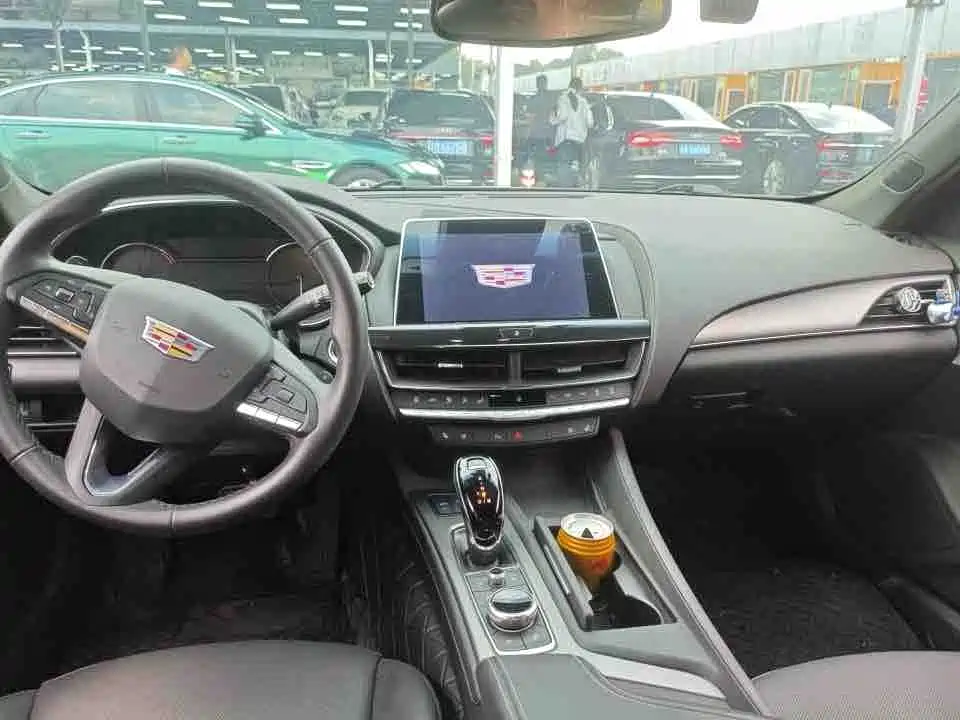 Cadillac CT5 — миниатюра 6