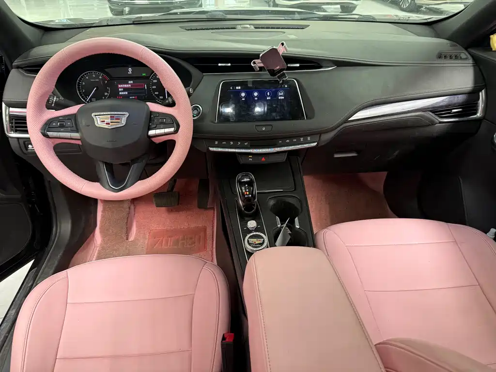 Cadillac XT4 — миниатюра 10