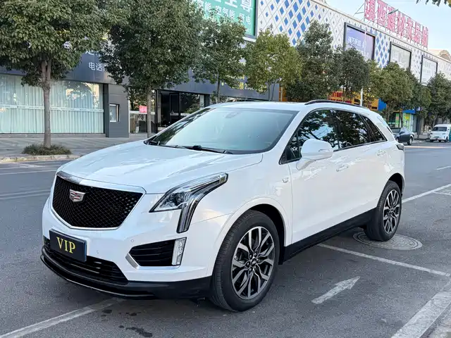 CADILLAC XT5
