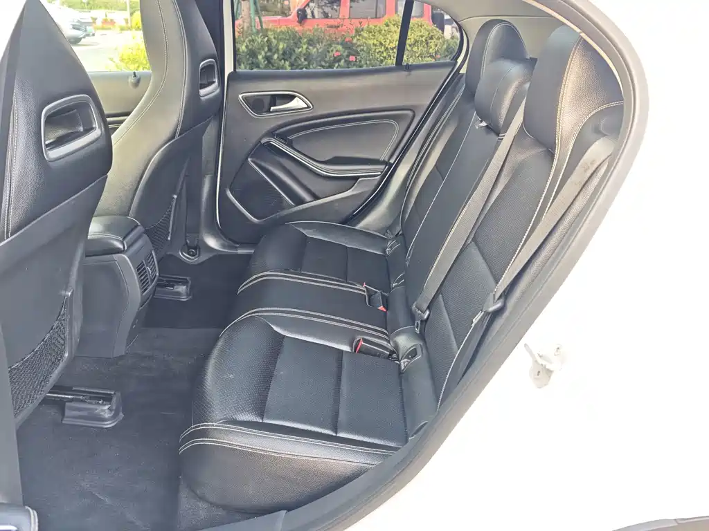 Mercedes-Benz GLA — миниатюра 15
