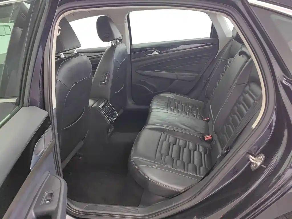 Volkswagen Passat — миниатюра 15