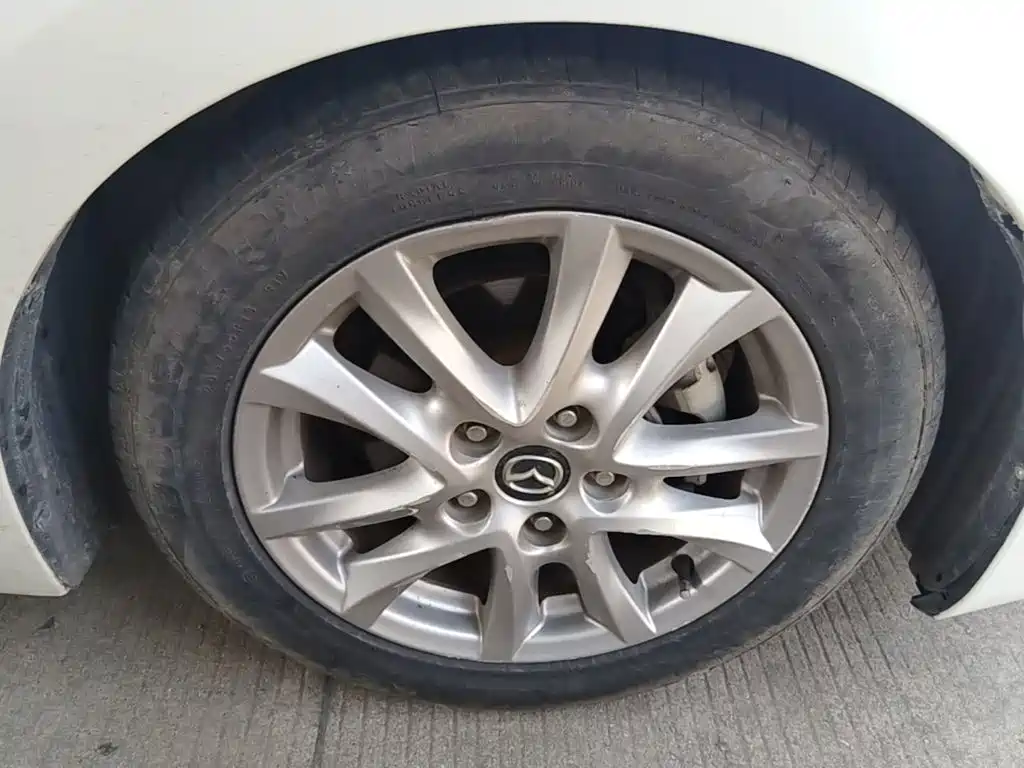 Mazda 3 Axela — миниатюра 12