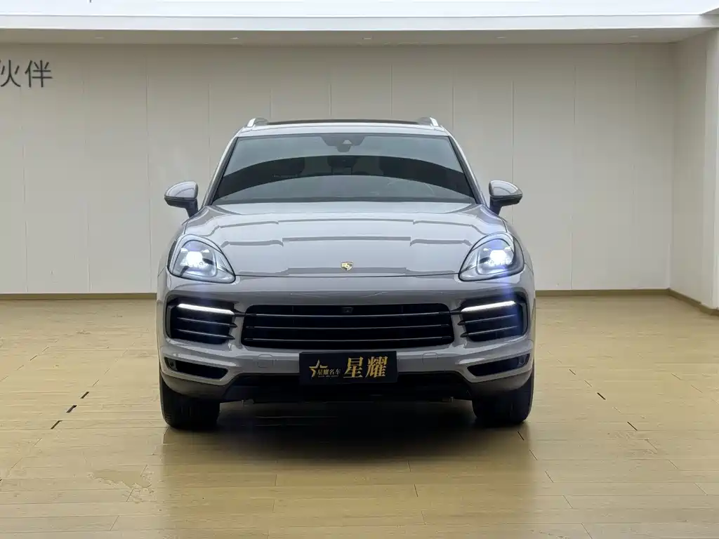 Porsche Cayenne — миниатюра 2