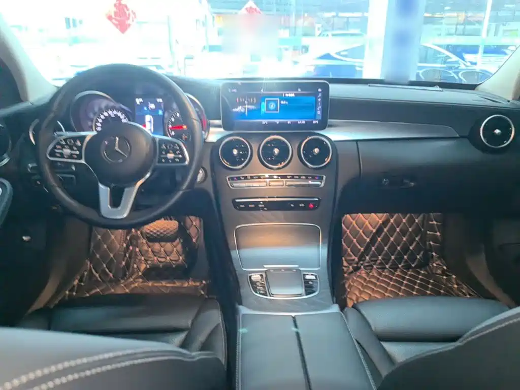 Mercedes-Benz C-Class — миниатюра 10