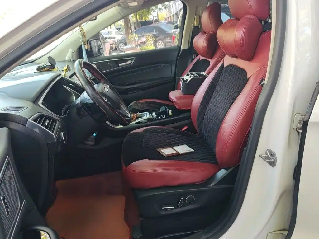 Ford Edge — миниатюра 8