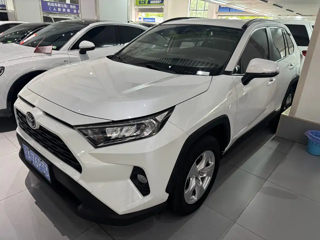 Toyota RAV4 2021
