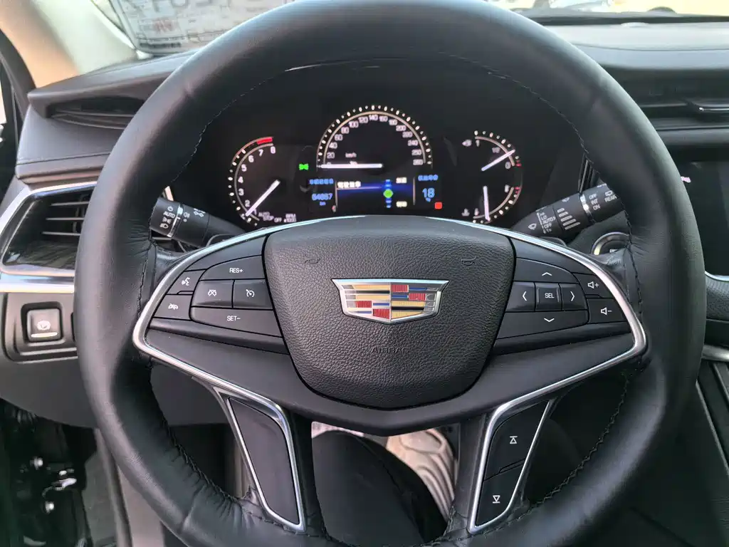 Cadillac XT5 — миниатюра 9
