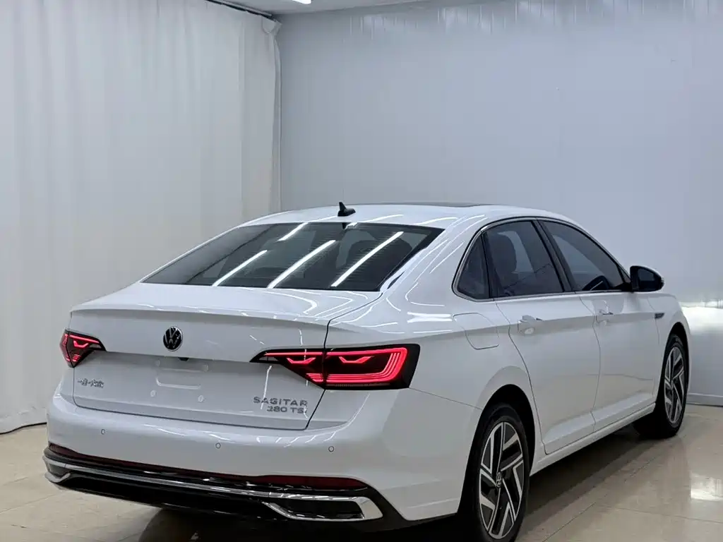 Volkswagen Sagitar — миниатюра 4