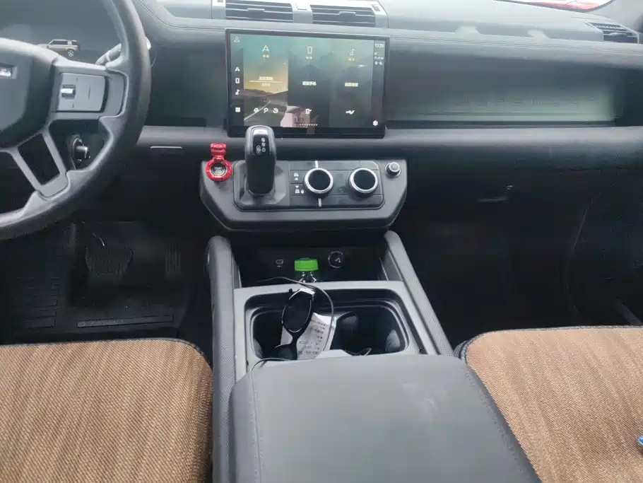 Land Rover Defender — миниатюра 13