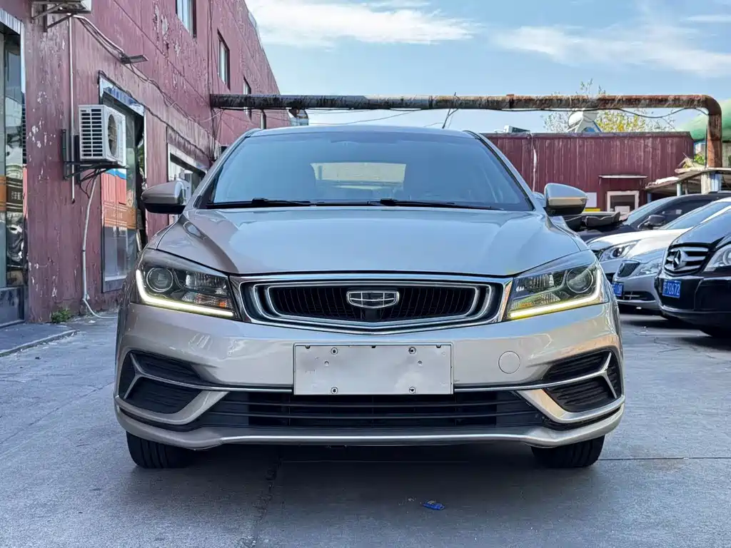 Geely Emgrand — миниатюра 2