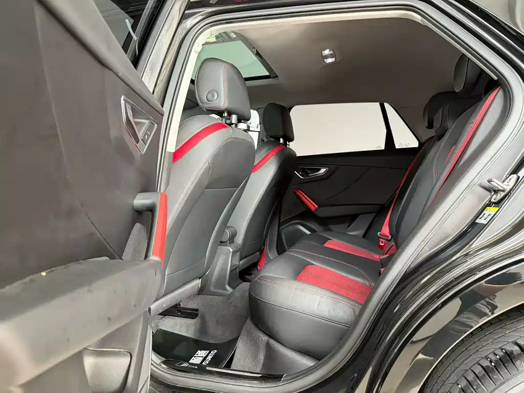 Audi Q2L — миниатюра 5