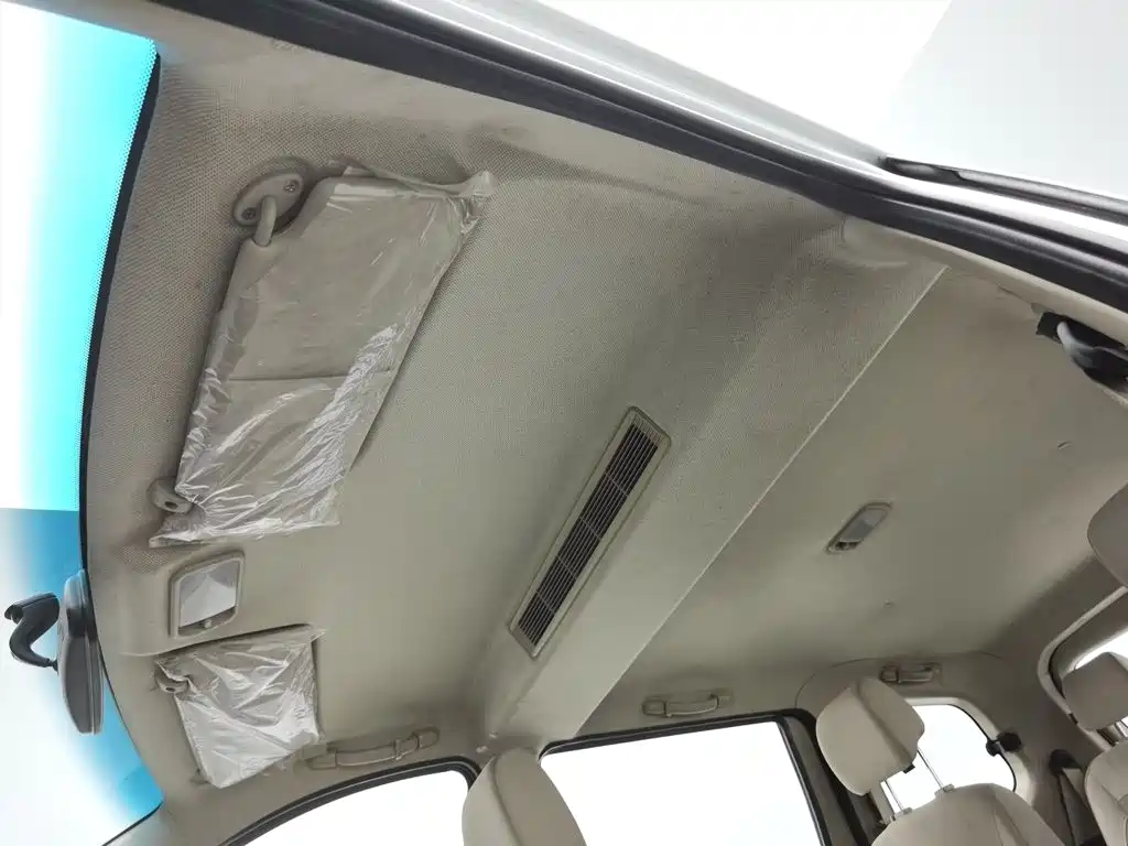 Wuling Hongguang — миниатюра 14