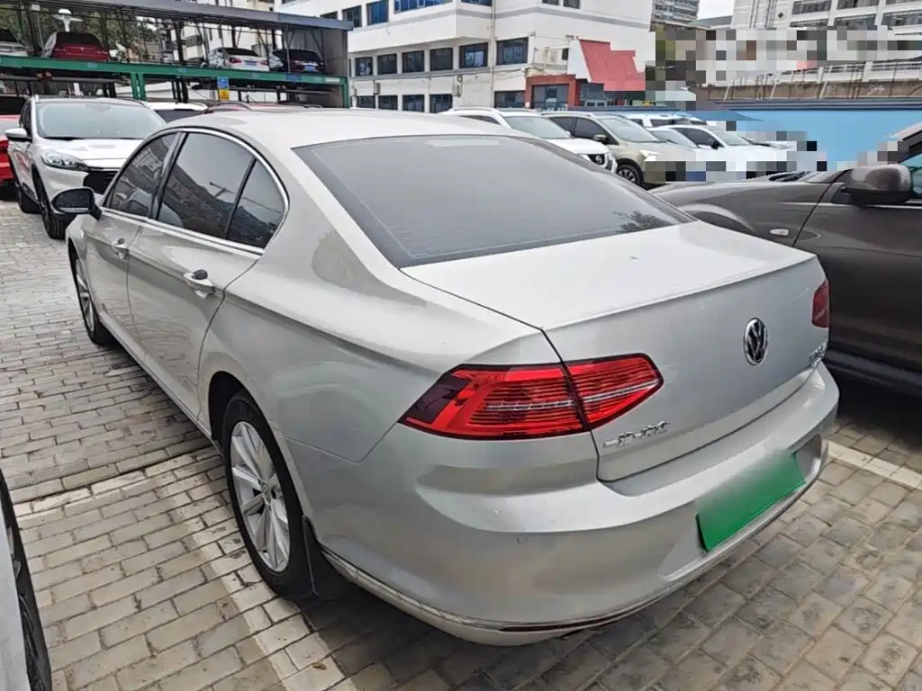 Volkswagen Magotan — миниатюра 5