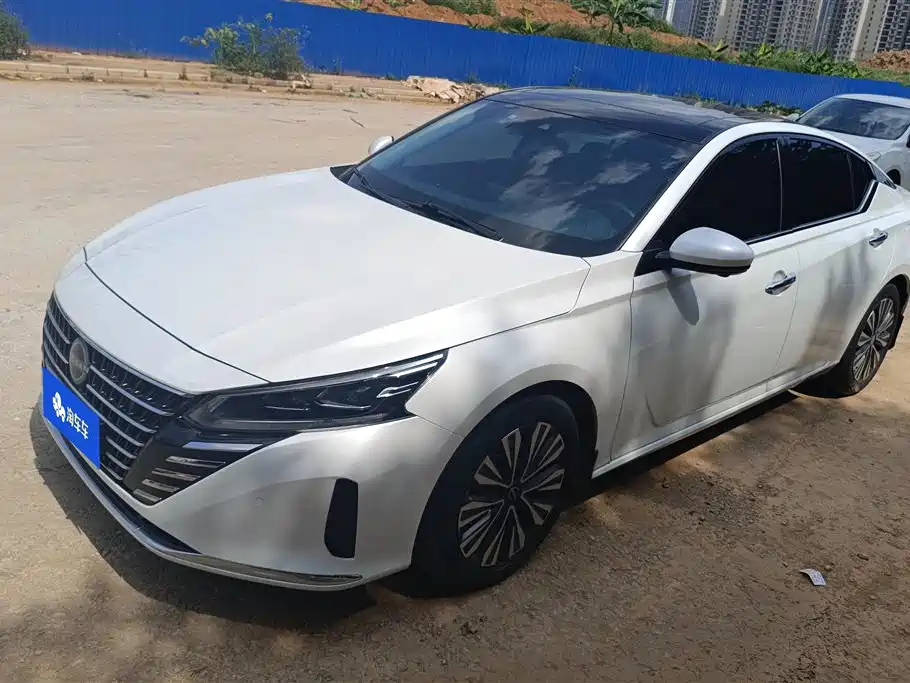 Nissan Teana 2023