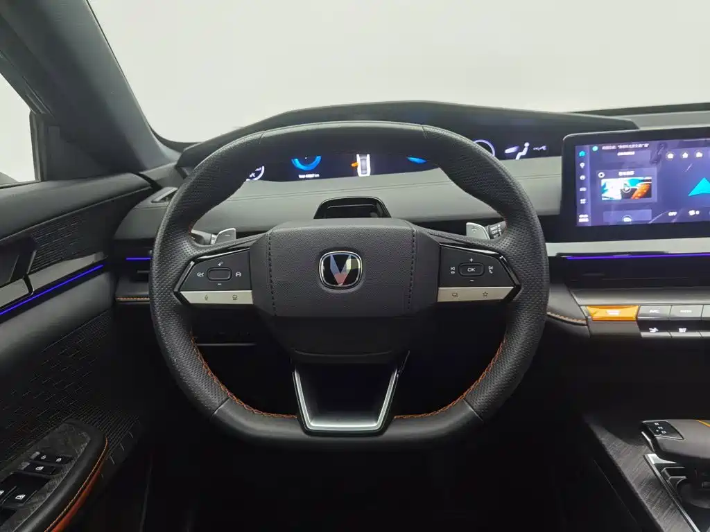 Changan UNI-V — миниатюра 11