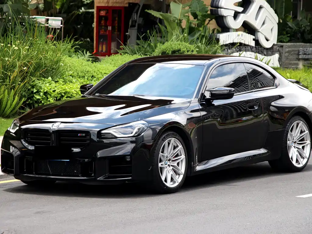 BMW M2 2025