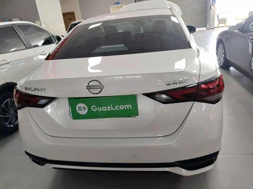 Nissan Sylphy — миниатюра 6