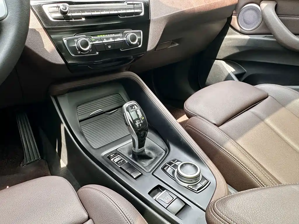 BMW X1 — миниатюра 12