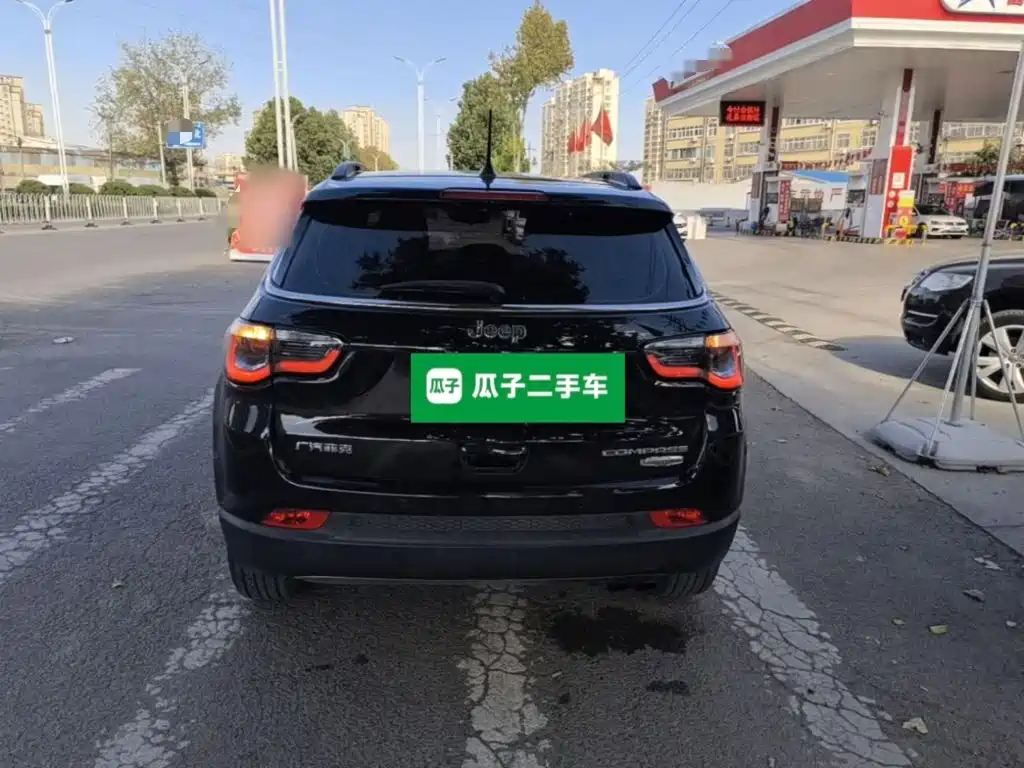 Jeep Compass — миниатюра 6