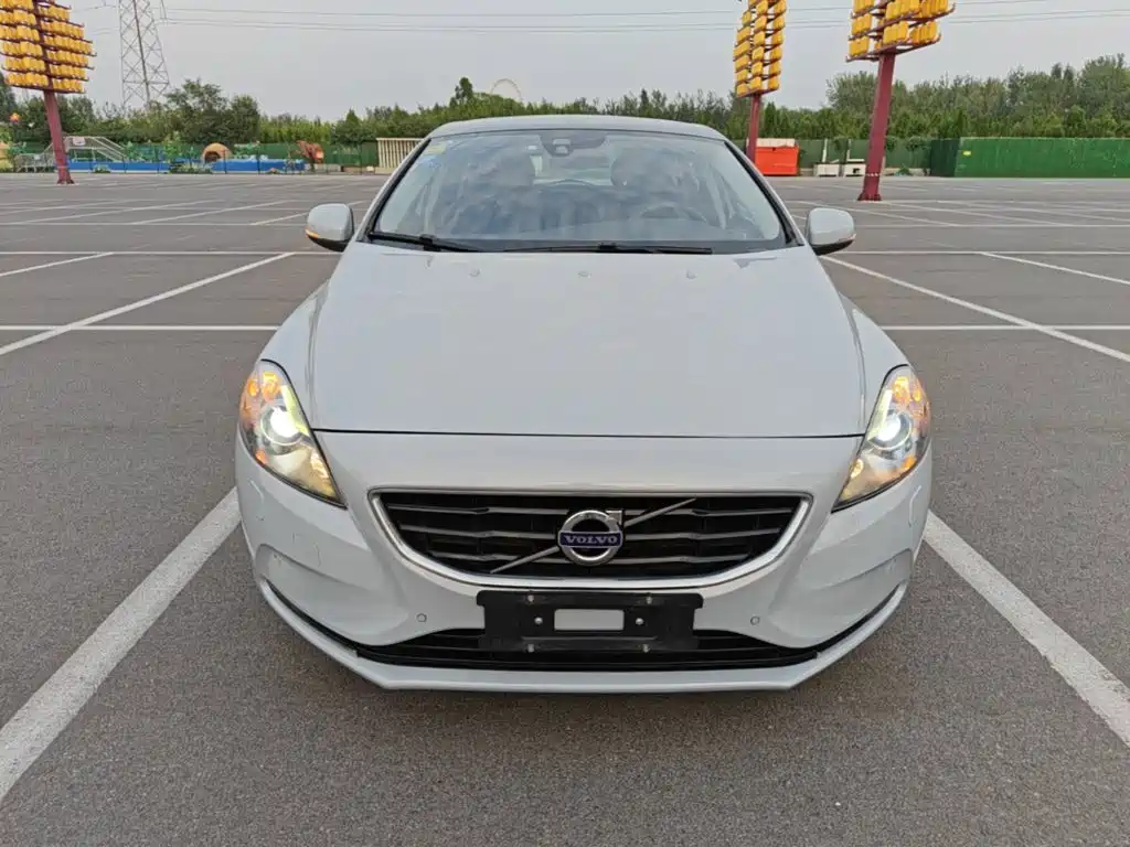 Volvo V40 — миниатюра 3