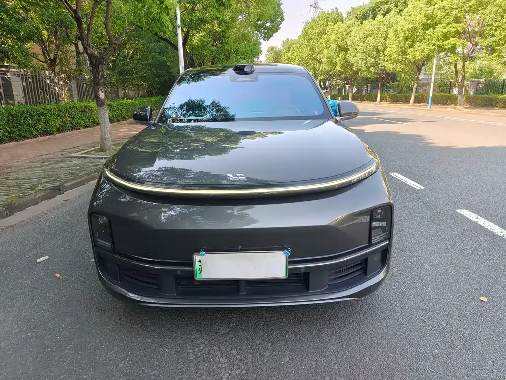 Li Auto Li L8 — миниатюра 2