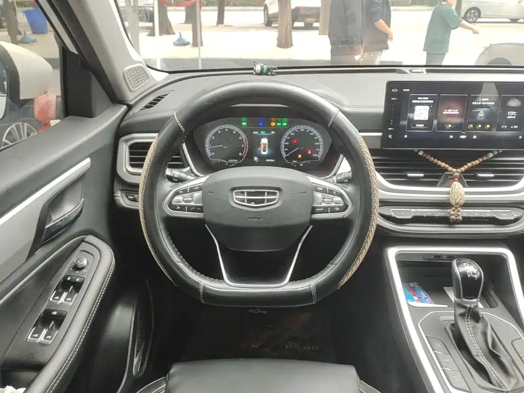 Geely Vision X6 — миниатюра 11