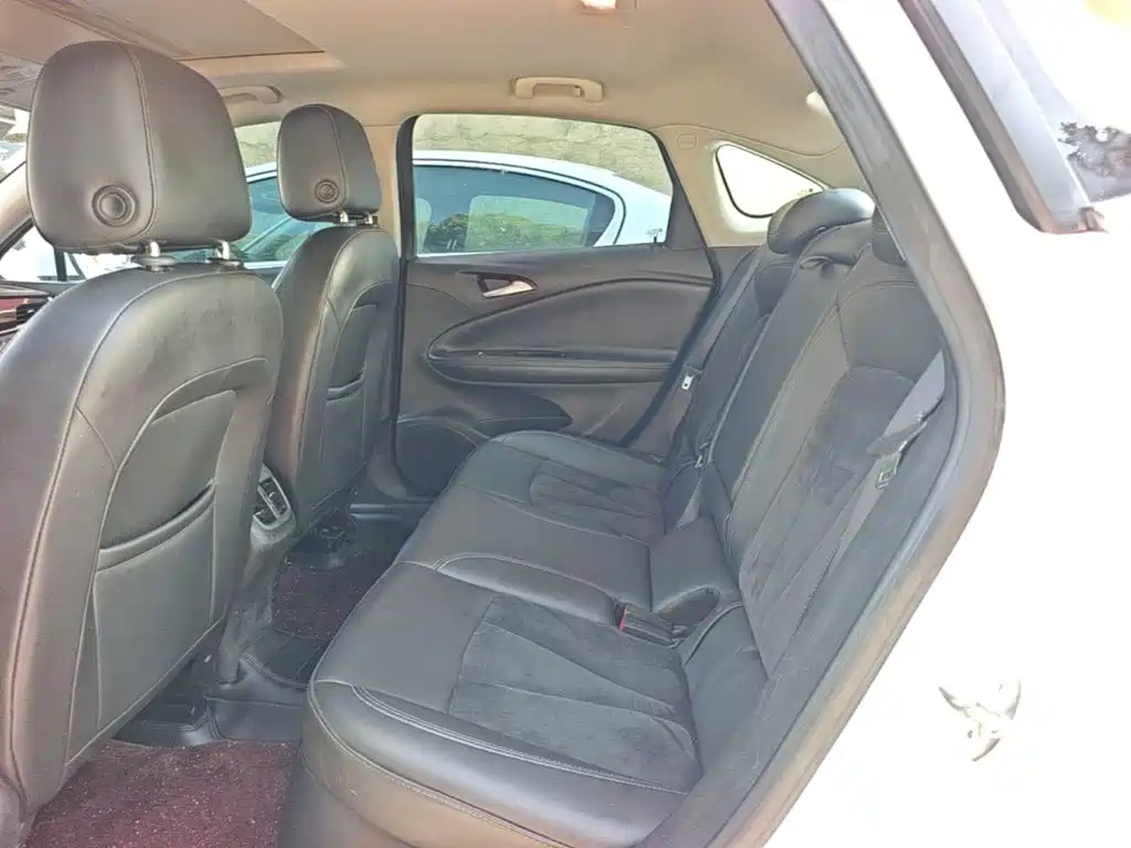 Buick Verano — миниатюра 17