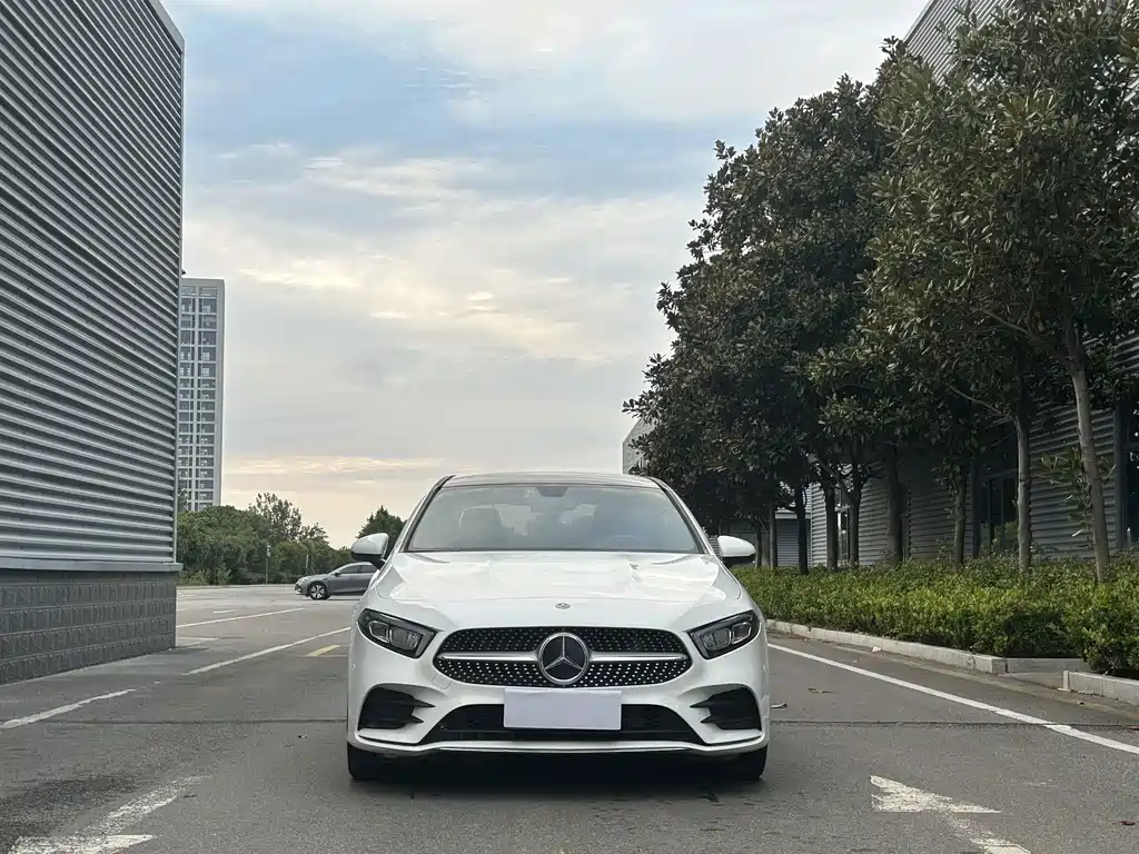 Mercedes-Benz A-Class — миниатюра 3