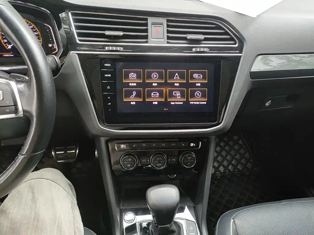 Volkswagen Tiguan L — миниатюра 13