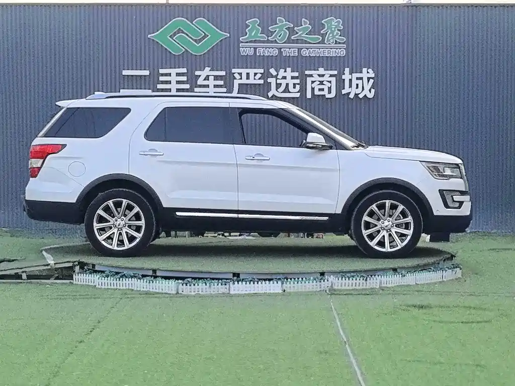 Ford Explorer (Import) — миниатюра 4