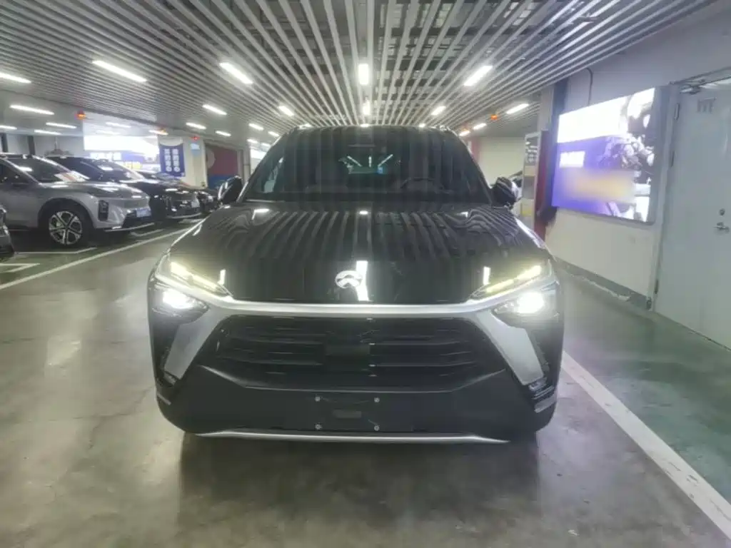 NIO ES8 — миниатюра 3