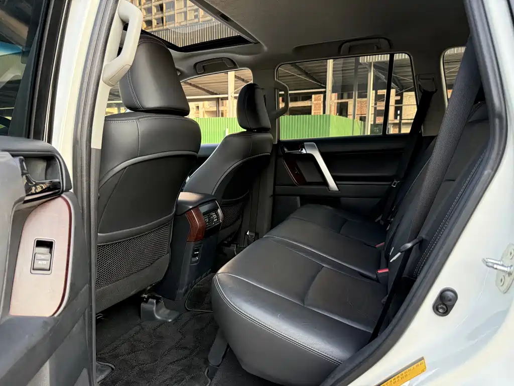 Toyota Land Cruiser Prado 2016 3.5L AT TX-L
