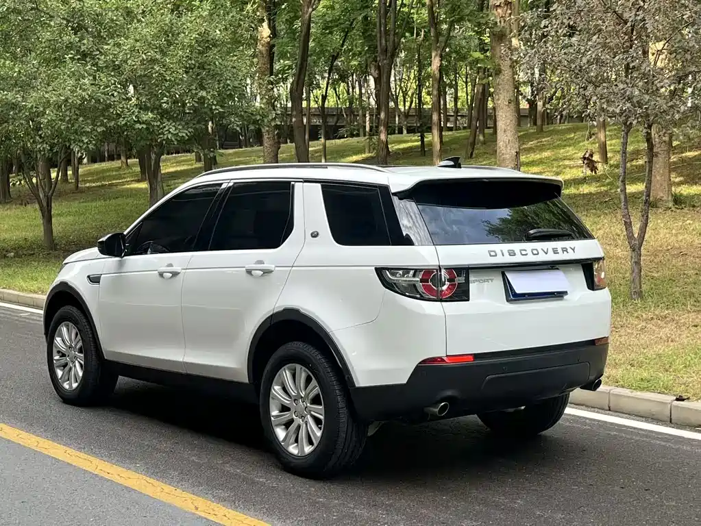 Land Rover Discovery Sport — миниатюра 6