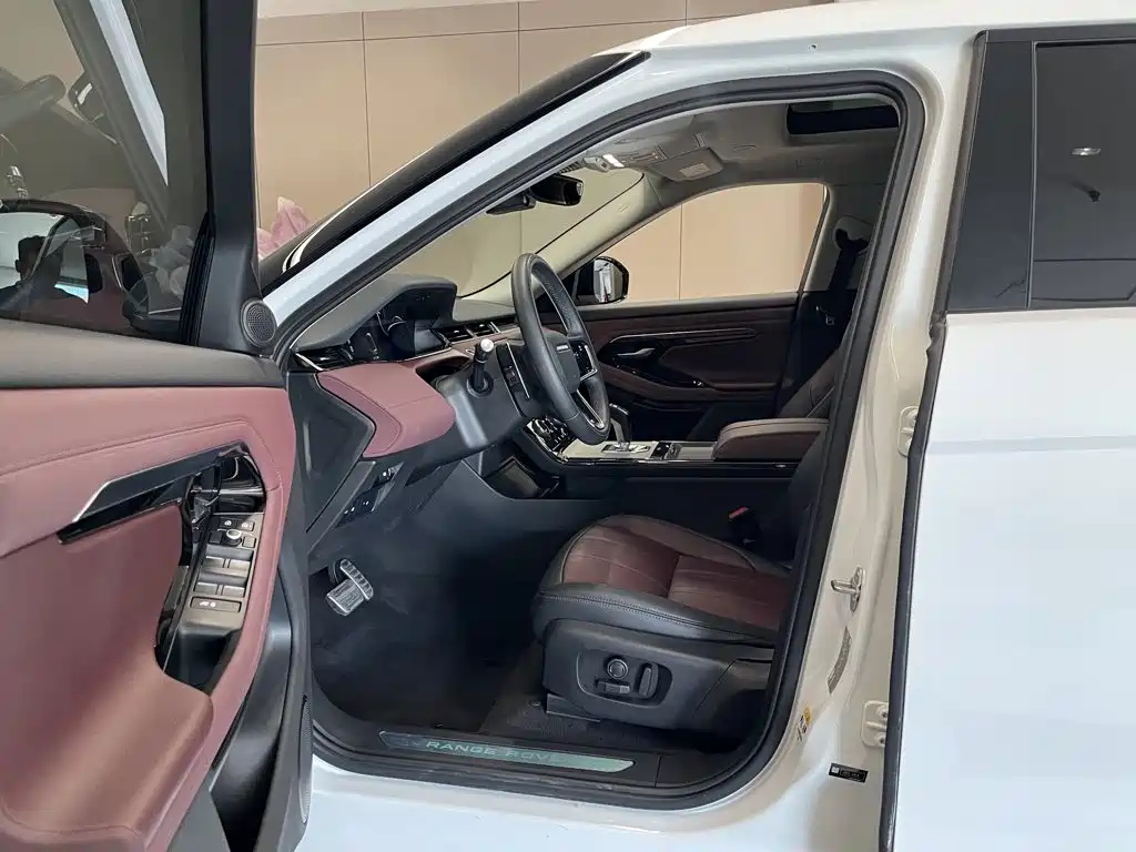 Land Rover Evoque PHEV — миниатюра 24