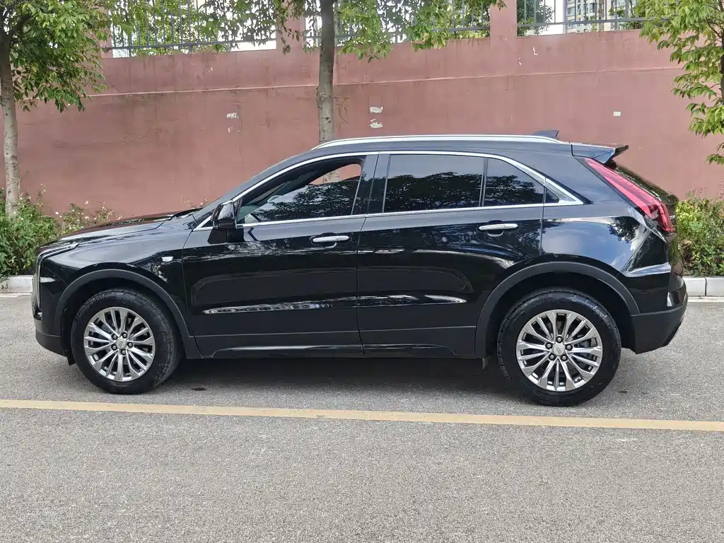 Cadillac XT4 — миниатюра 3