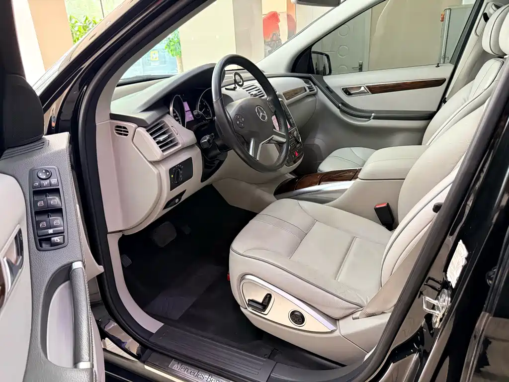 Mercedes-Benz R-Class — миниатюра 8