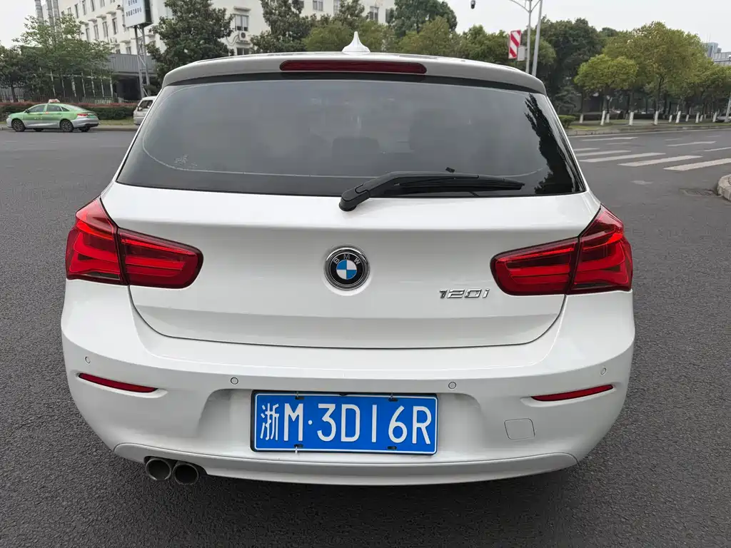 BMW 1 Series 1 2016 120i Lead