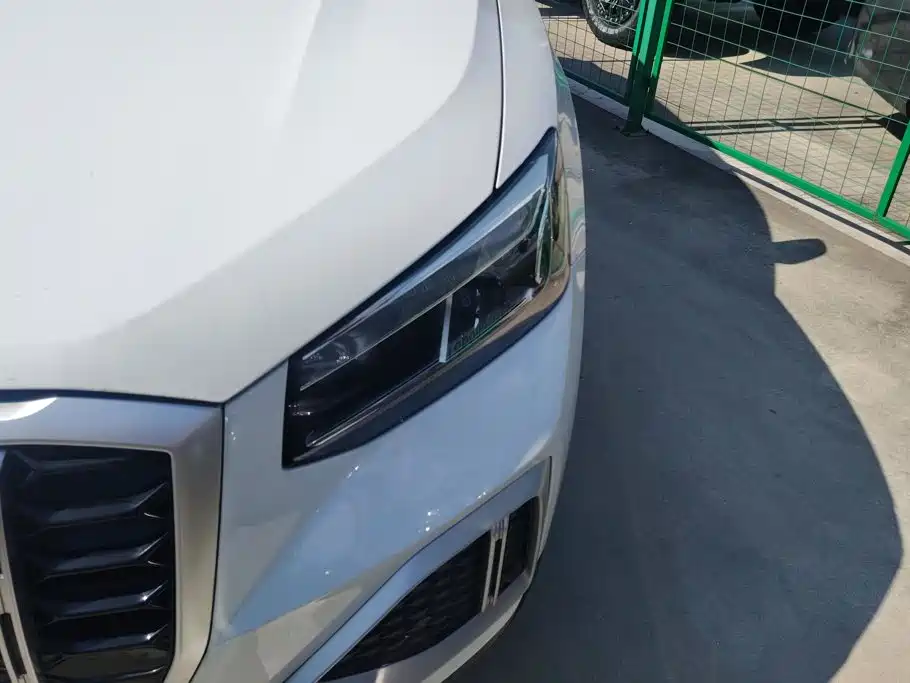 Audi Q2L — миниатюра 5