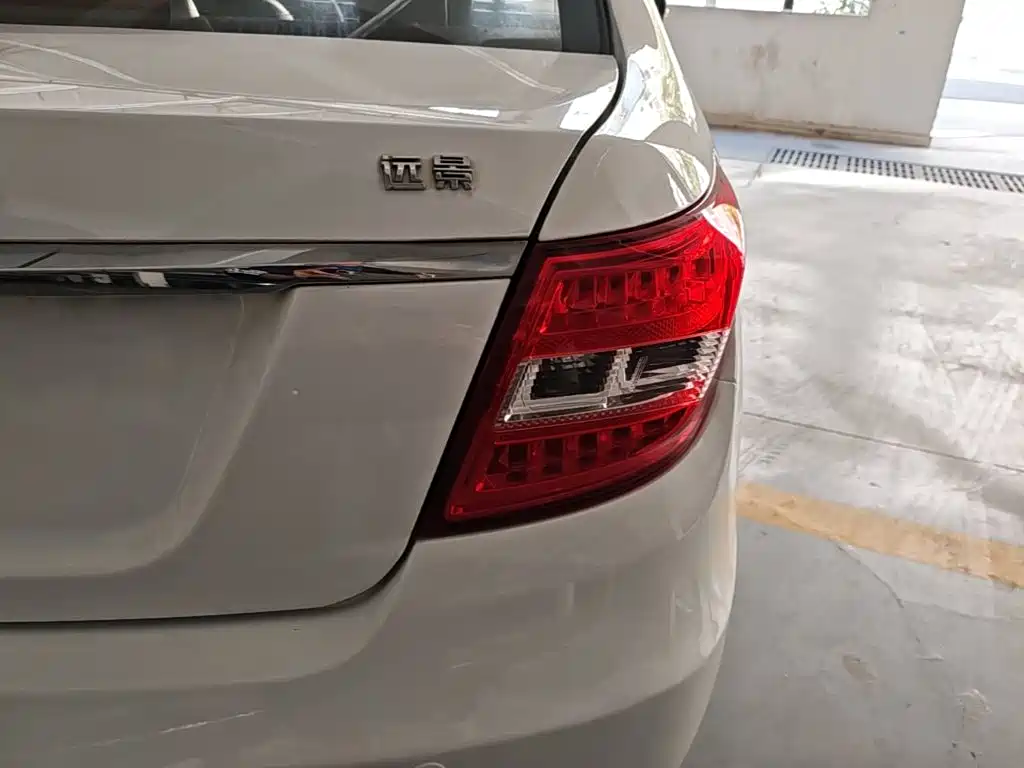 Geely Vision — миниатюра 8
