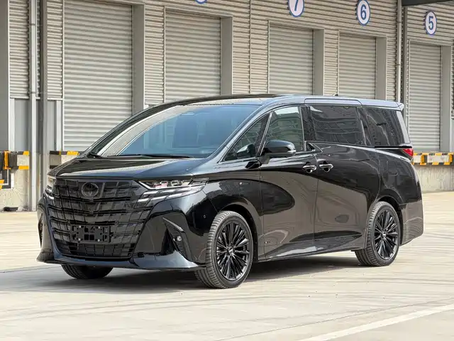 TOYOTA ELFA 2026