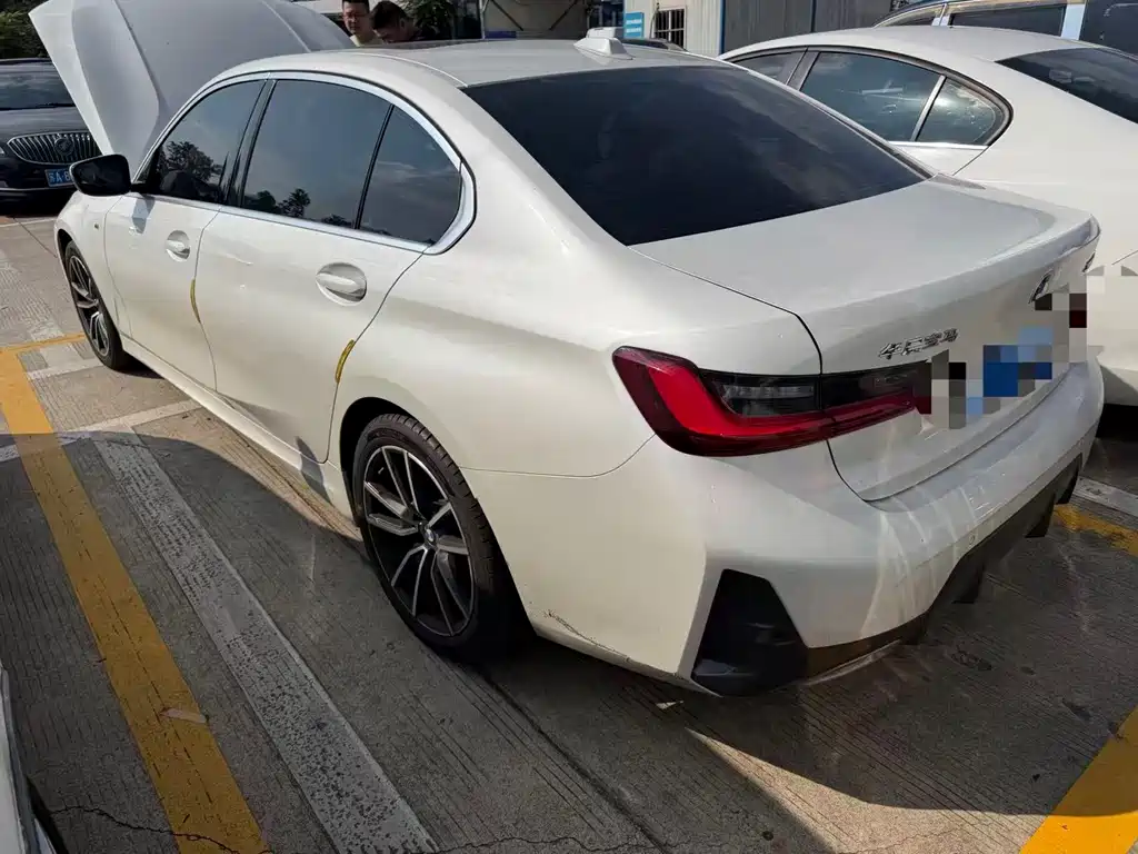 BMW 3 Series — миниатюра 3