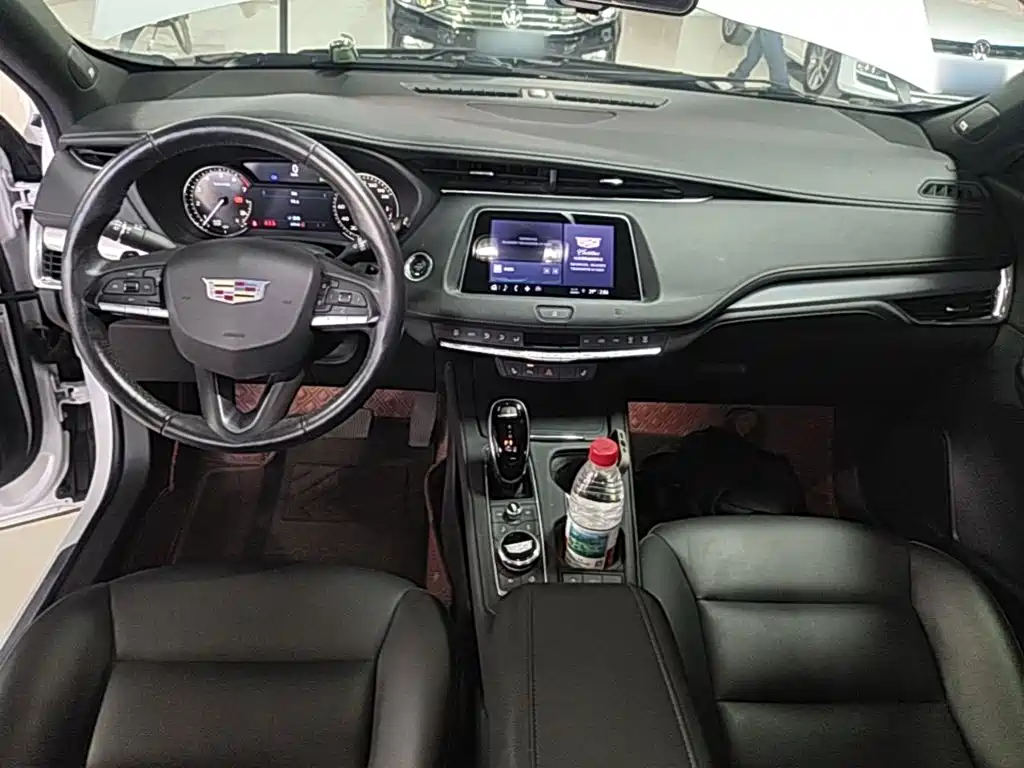 Cadillac XT4 — миниатюра 10
