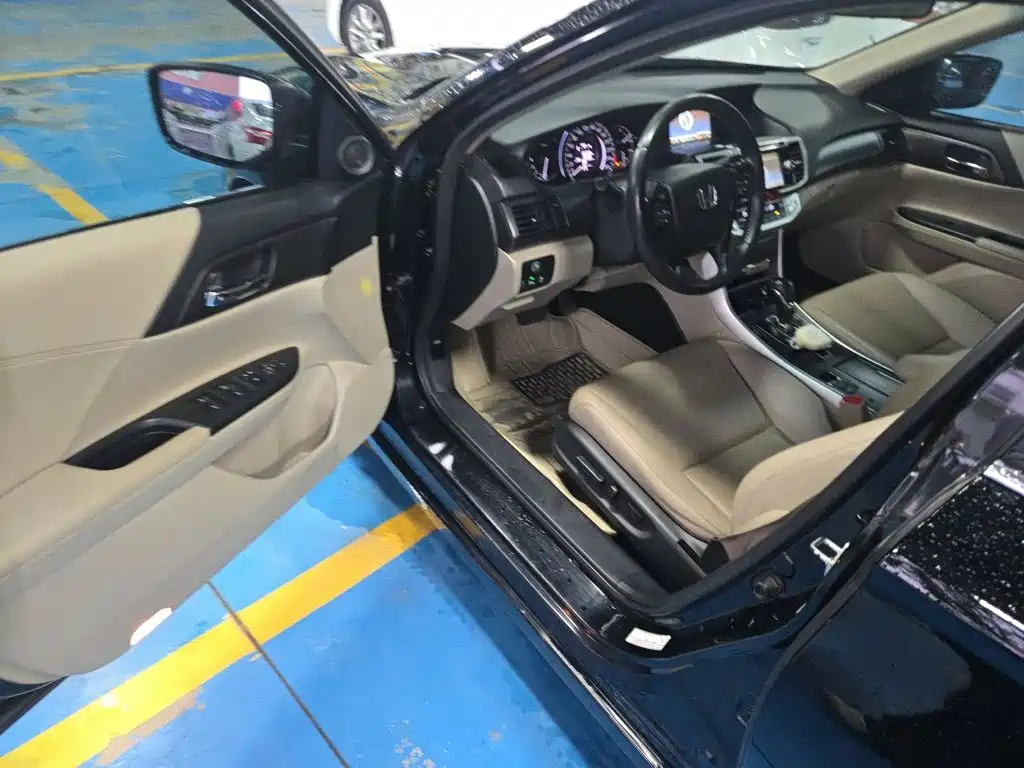 Honda Accord — миниатюра 15