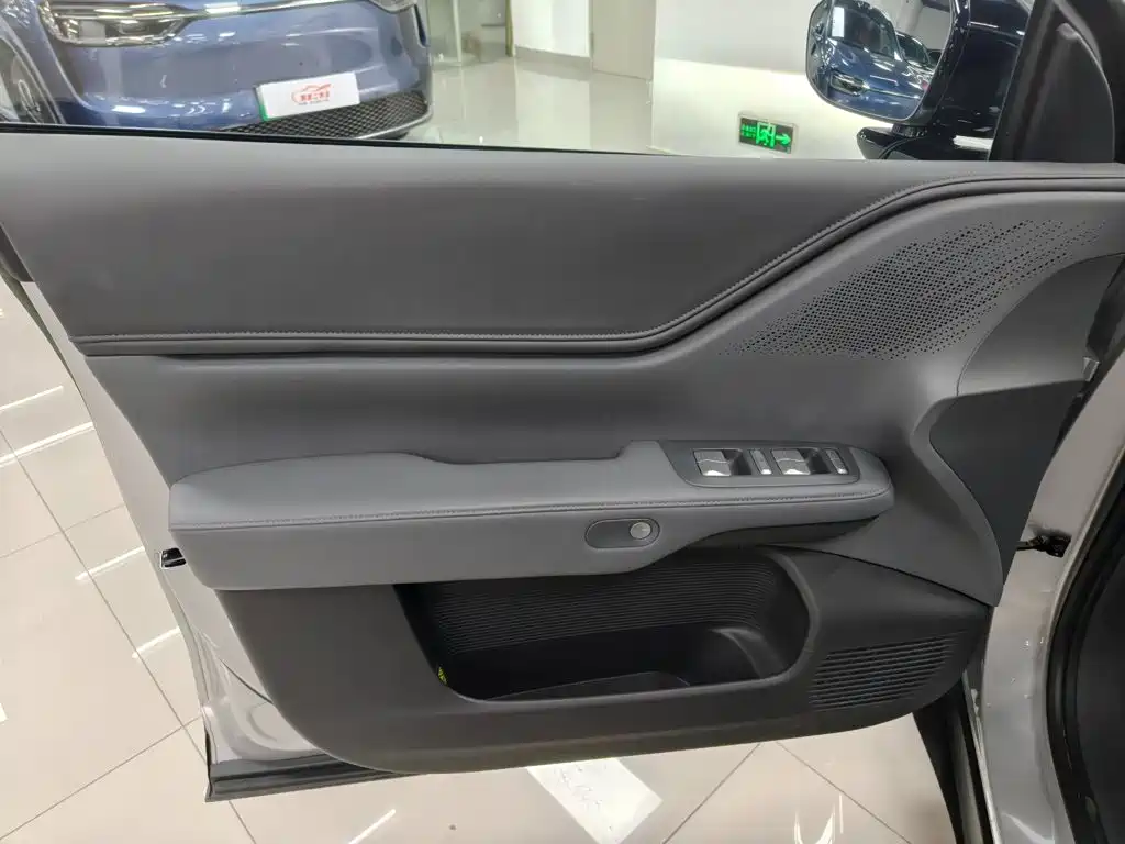 XPeng G6 — миниатюра 27