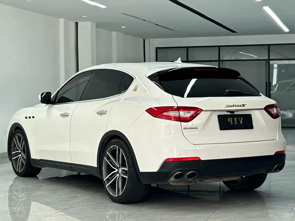 Maserati Levante — миниатюра 7
