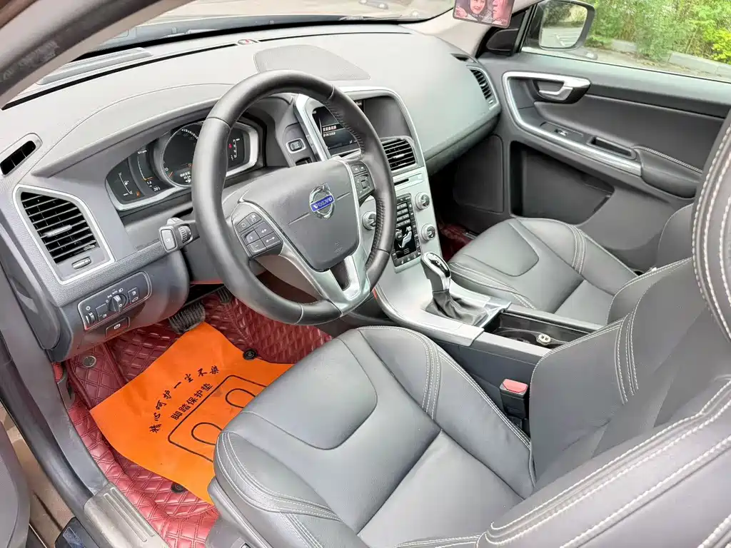 Volvo XC60 — миниатюра 5