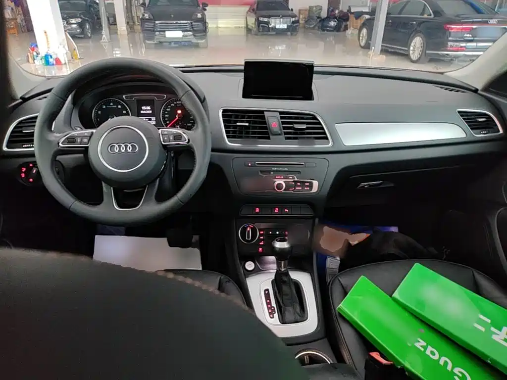Audi Q3 — миниатюра 10